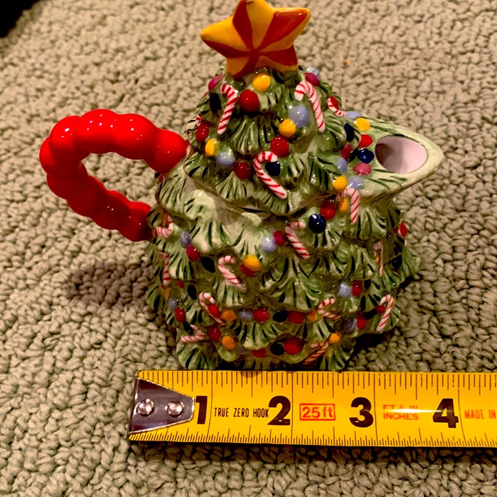 Christmas tree creamer
